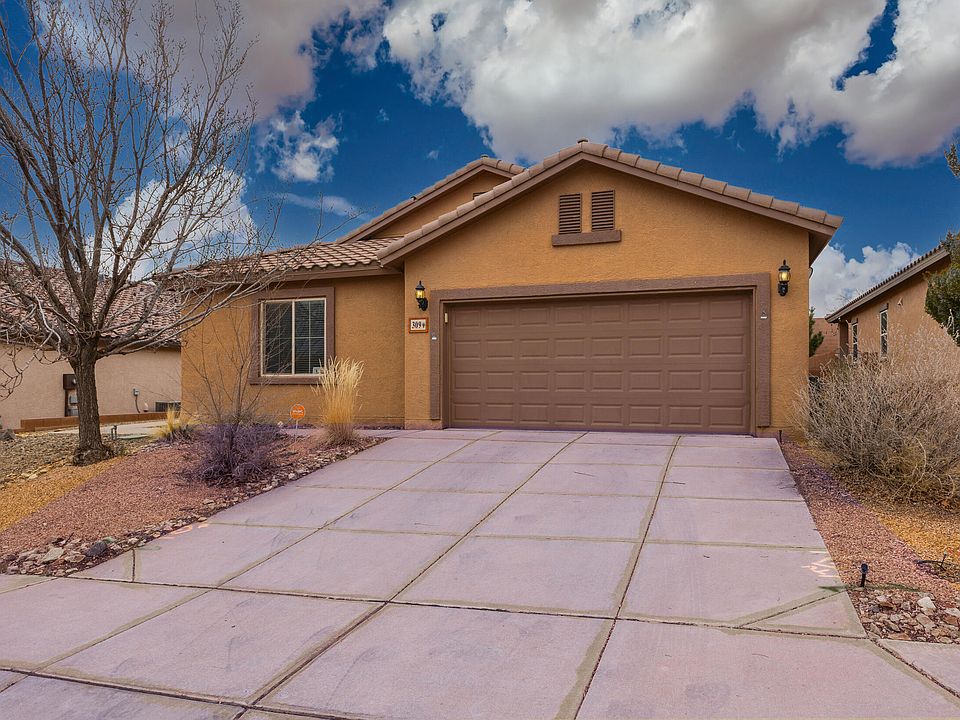 1st image of 309 Valle Alto Dr NE