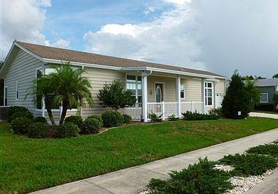 2nd image of 2907 Pier Dr #3303