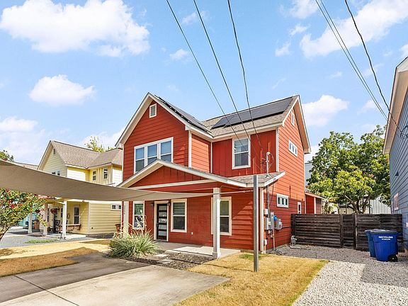 4th image of 3004 Neal St