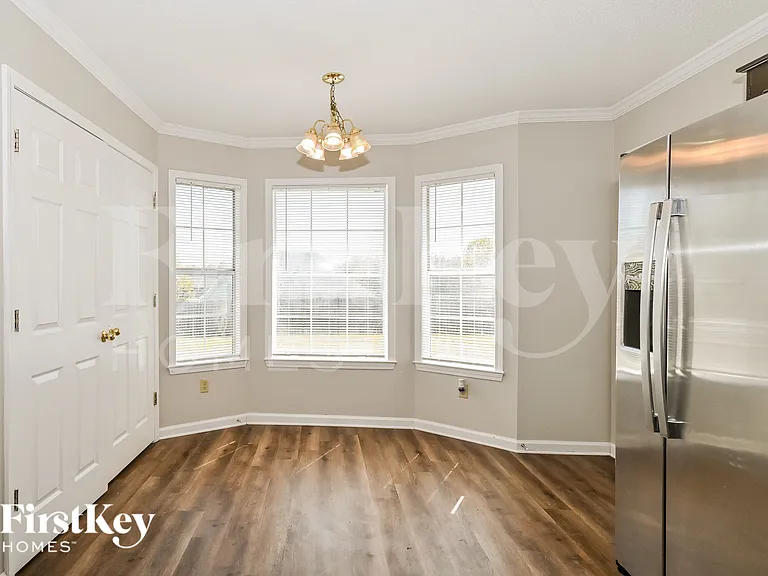 6052 Blocker St — Photo 5