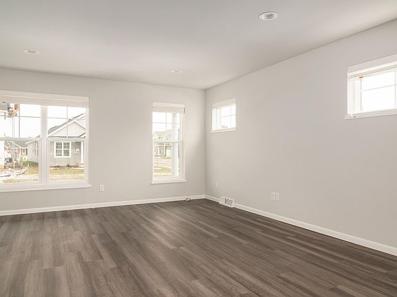 3rd image of 5954 Vintage Birch Way