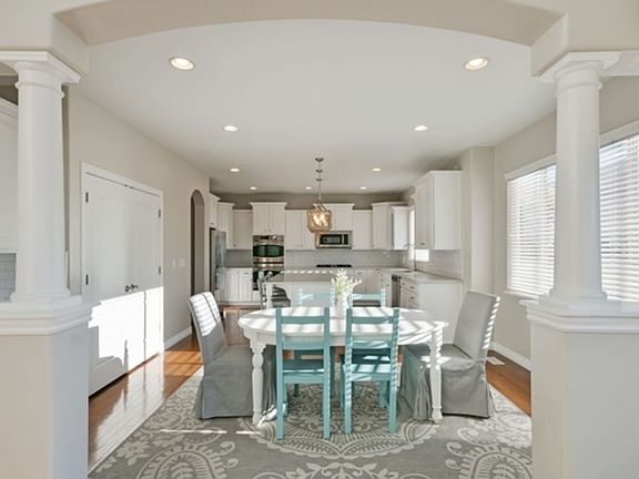 3rd image of 4874 N Whisper Wood Dr
