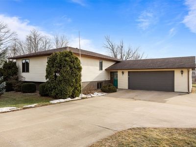 5871 Shiloh Ln, Cedar Rapids, IA, 52411