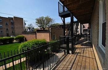 2nd image of 3215 W Altgeld St