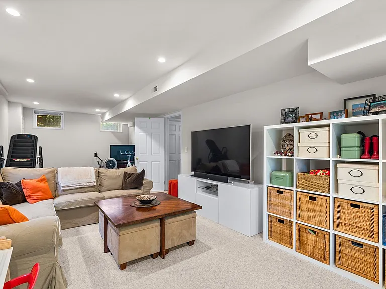 6309 Avalon Dr — Photo 40