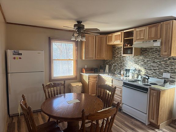 5th image of 2477 Yordy Rd