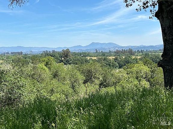 2nd image of 2174 Laguna Road