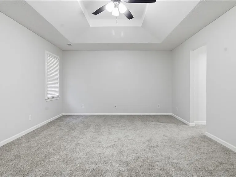 2110 Meadow View Ct — Photo 26