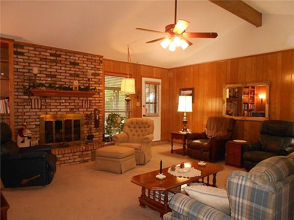 4th image of 5521 Meadow Oak St