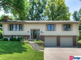 14605 R St, Omaha, NE 68137