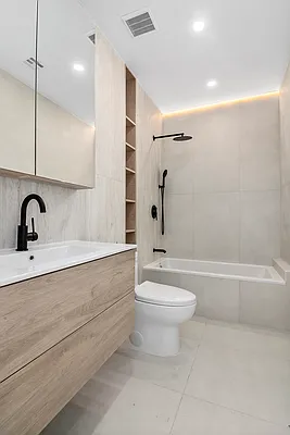 Rented by Compass | media 18