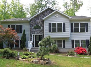 426 Sylvan Ln, Harpers Ferry, WV 25425
