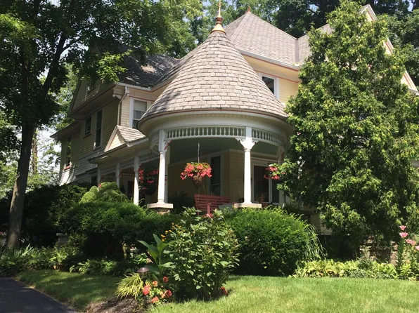 504 S Main St #I, Bowling Green, OH 43402