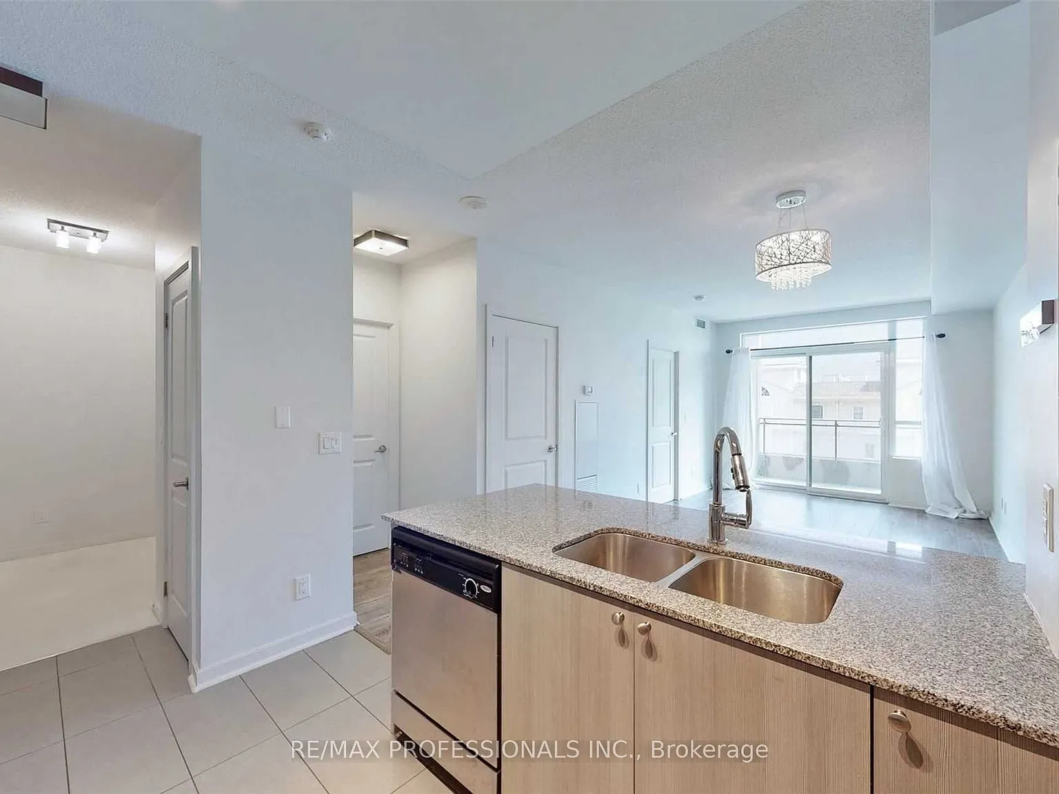 2 bed, $2,475 — Photo 2