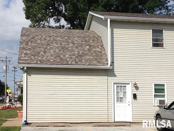 4th image of 501 SW 3rd St