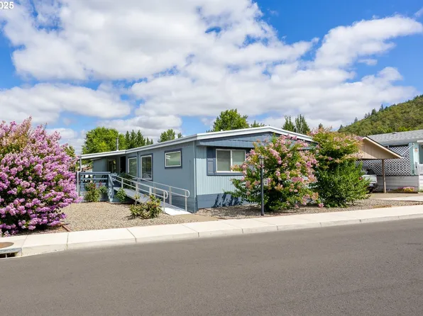 12 NE Mary Ann Ln, Roseburg, OR 97470