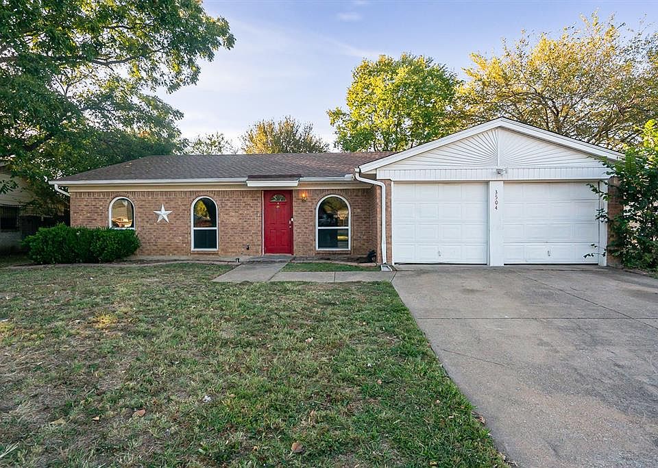 1st image of 3504 Woodbridge Dr
