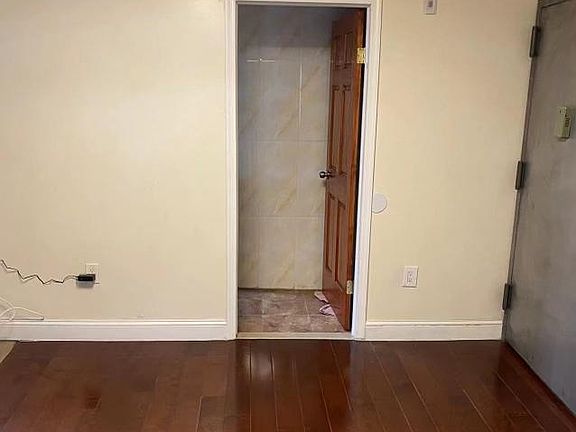 4th image of 3940 Lancaster Ave Floor 2