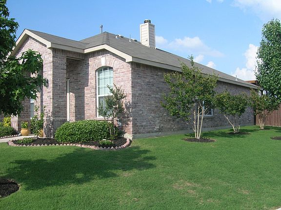 Side House With Crape Myrtles