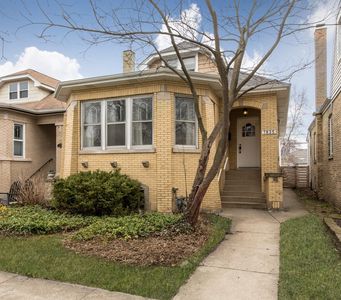 7835 Kenneth Ave, Skokie, IL, 60076