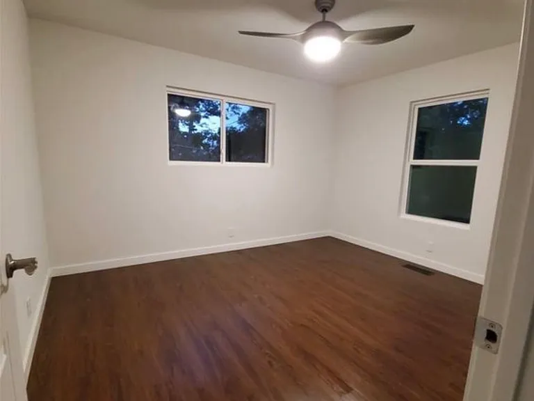565 Lakeland Dr — Photo 10