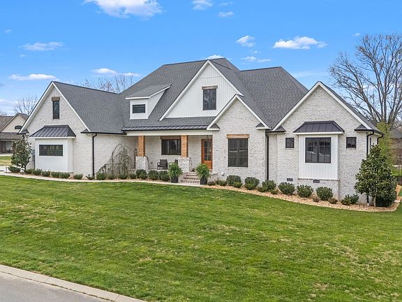 2nd image of 426 Brunswick Ct