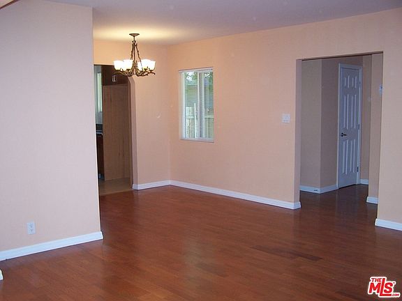 5th image of 20216 Schoolcraft St
