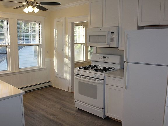 3rd image of 25 Safford St #0