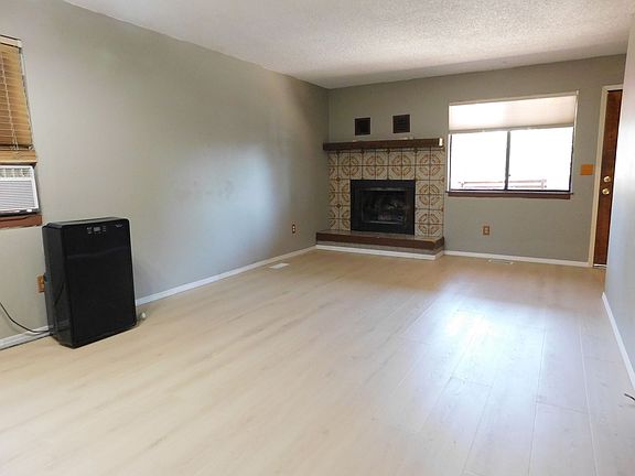 4th image of 1805 Aspen St APT B