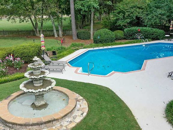 5th image of 4905 Preakness Cir