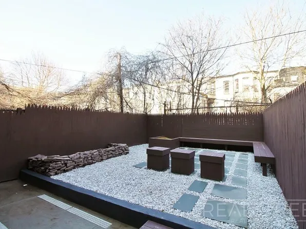 1166 Saint John's Place image 10 of 11