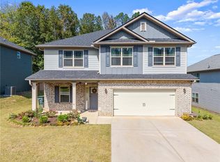 245 Magnolia Villas Dr, Cornelia, GA 30531