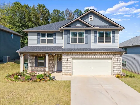 245 Magnolia Villas Dr, Cornelia, GA 30531