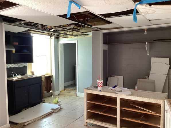 corpus-christi-texas-446917996 picture