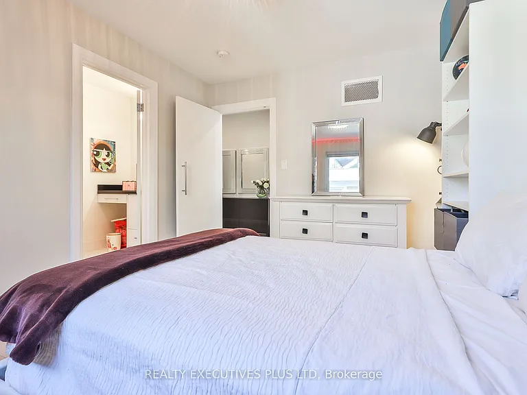 199 Beech Ave #MAIN HOUSE — Photo 31