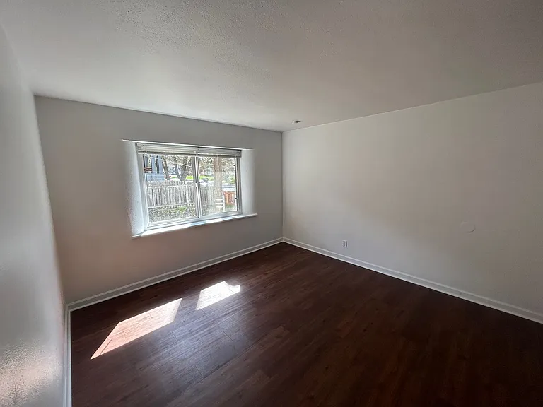 801 South Adams Street — Photo 4