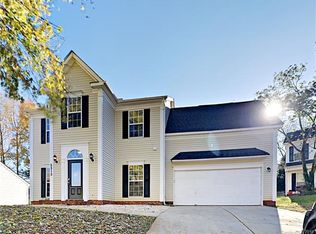 5510 Whisperfield Ln, Charlotte, NC 28215