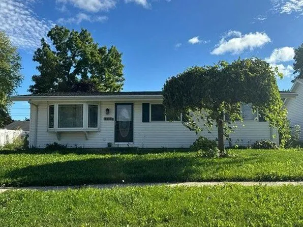 4211 Rock St, Manitowoc, WI 54220