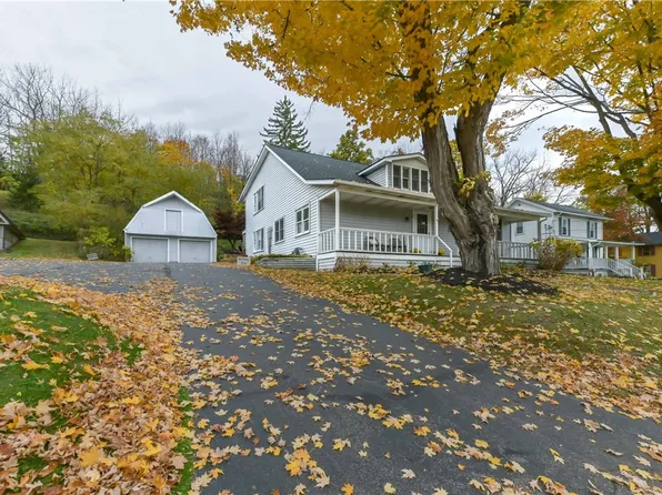92 E Church St, Fairport, NY 14450