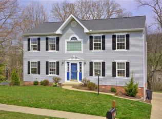 120 Hazelwood Dr, Cranberry Township, PA