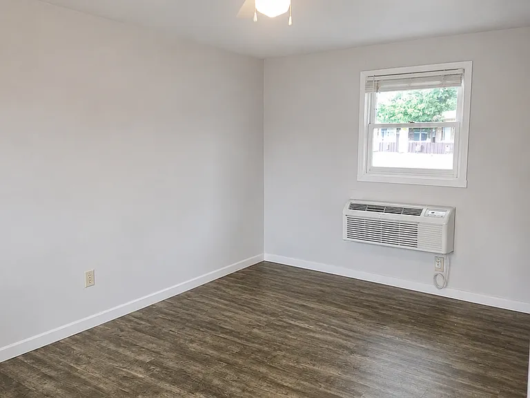 Rapids Studio Apartments — Photo 2