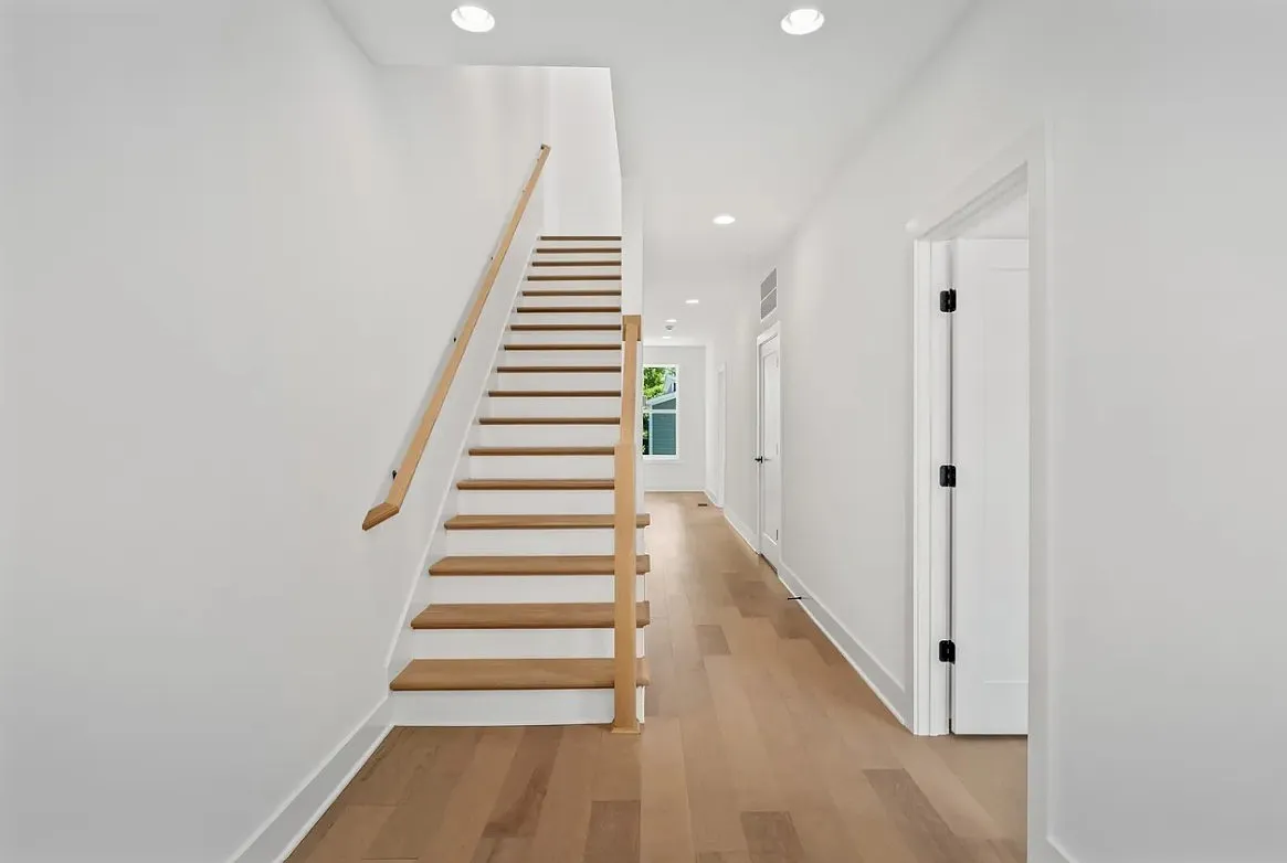 3 bed, 3173 sqft, $3,800 — Photo 4
