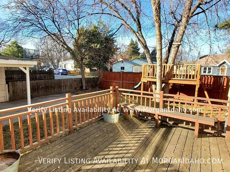 1501 W Dewey St — Photo 23