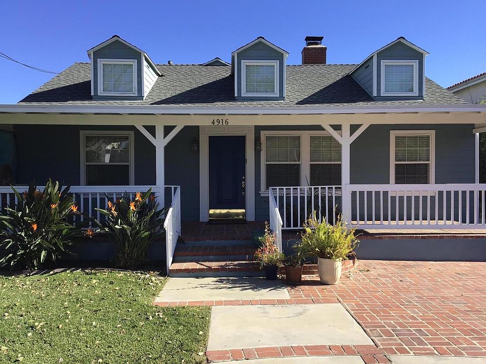 Executive home in the heart of Sherman Oaks