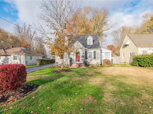 1075 Norwood St, Kent, OH 44240