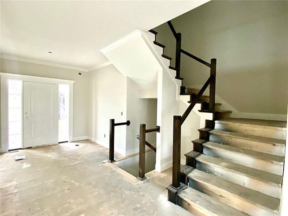 4th image of 4805 NE 105th St