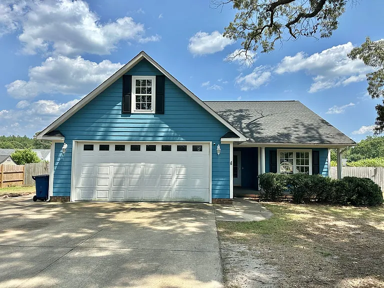 112 Harvest Ln — Photo 3