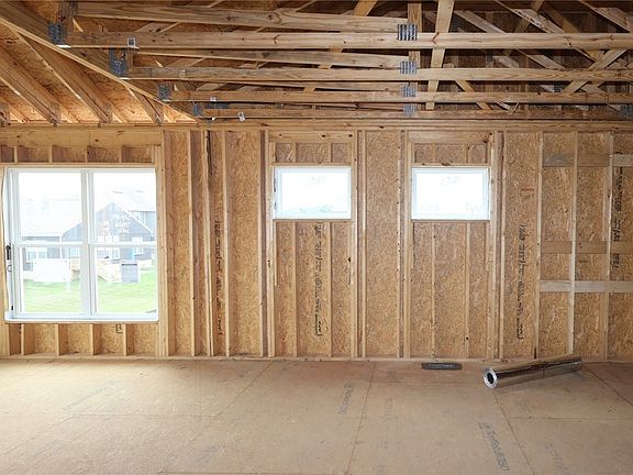 3rd image of 660 Goldfinch Dr #107