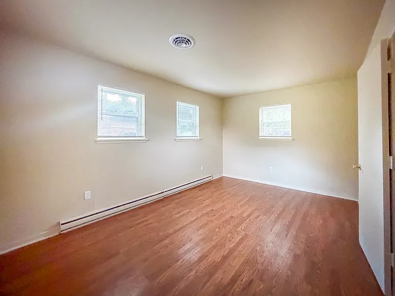 2547 Noel St #2547 — Photo 6