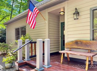 203 Saint Andrews Pl, Montreat, NC 28757